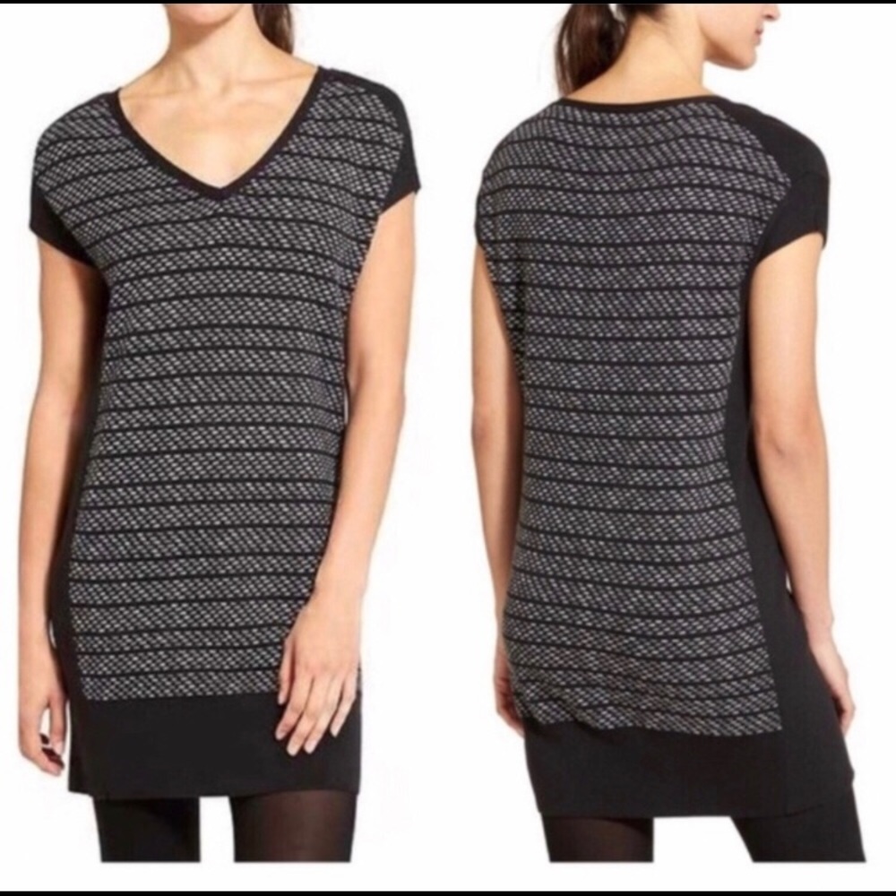 Athleta Black and White Sleeveless Sweater Dress